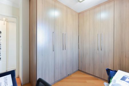 Apartamento à venda com 74m², 2 quartos e 2 vagasQuarto