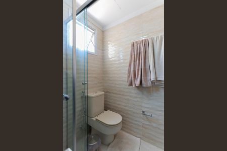 Apartamento à venda com 74m², 2 quartos e 2 vagasBanheiro da suíte