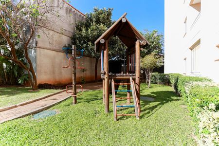Apartamento à venda com 74m², 2 quartos e 2 vagasÁrea comum - Playground 2