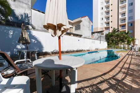 Apartamento à venda com 74m², 2 quartos e 2 vagasÁrea comum - Piscina