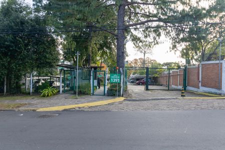 Apartamento para alugar com 50m², 2 quartos e 1 vaga Apartamento para alugar com 50m², 2 quartos e 1 vagaFachada