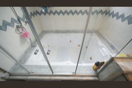 Apartamento à venda com 143m², 3 quartos e 2 vagasBanheiro da Suíte 1