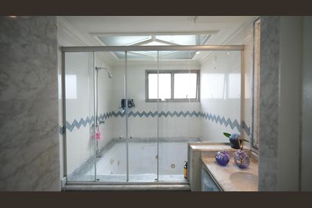 Apartamento à venda com 143m², 3 quartos e 2 vagasBanheiro da Suíte 1