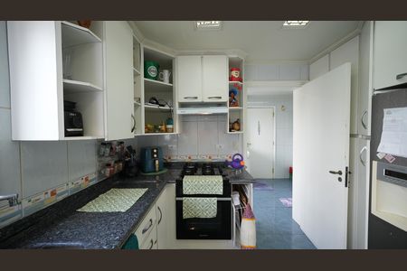 Apartamento à venda com 143m², 3 quartos e 2 vagasCozinha