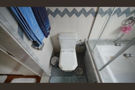 Apartamento à venda com 143m², 3 quartos e 2 vagasBanheiro da Suíte 1