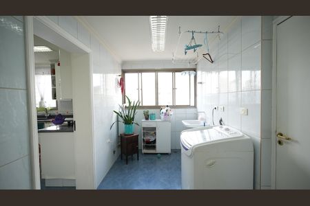 Apartamento à venda com 143m², 3 quartos e 2 vagasÁrea de Serviço