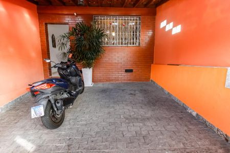 Garagem de casa à venda com 3 quartos, 140m² em Vila Morse, São Paulo
