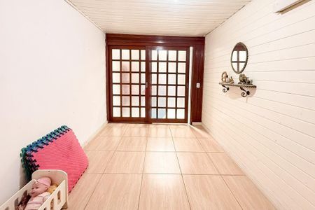 Casa para alugar com 138m², 2 quartos e 2 vagasEscritório 