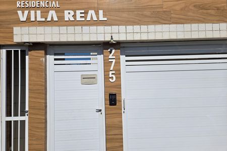 Casa de condomínio para alugar com 65m², 2 quartos e 1 vaga Casa de condomínio para alugar com 65m², 2 quartos e 1 vagaFachada