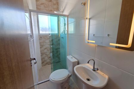 Casa de condomínio para alugar com 65m², 2 quartos e 1 vaga Casa de condomínio para alugar com 65m², 2 quartos e 1 vagaBanheiro