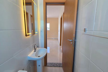 Casa de condomínio para alugar com 65m², 2 quartos e 1 vaga Casa de condomínio para alugar com 65m², 2 quartos e 1 vagaBanheiro