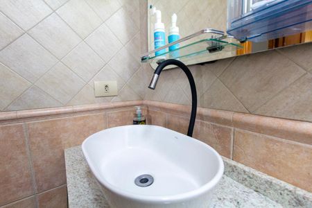 Apartamento para alugar com 67m², 2 quartos e 1 vaga Apartamento para alugar com 67m², 2 quartos e 1 vagaBanheiro 2