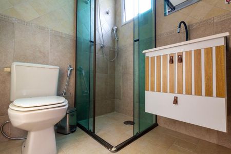 Apartamento para alugar com 67m², 2 quartos e 1 vaga Apartamento para alugar com 67m², 2 quartos e 1 vagaBanheiro 1