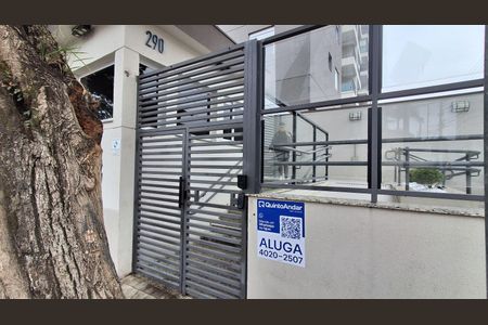Apartamento para alugar com 50m², 2 quartos e 1 vaga Apartamento para alugar com 50m², 2 quartos e 1 vagaFachada