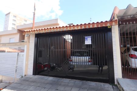 Casa à venda com 100m², 3 quartos e 2 vagasFachada