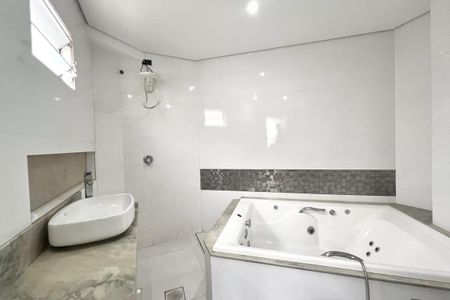 Apartamento para alugar com 100m², 3 quartos e 1 vaga Apartamento para alugar com 100m², 3 quartos e 1 vagaBanheiro