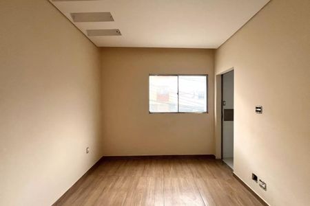 Apartamento para alugar com 100m², 3 quartos e 1 vaga Apartamento para alugar com 100m², 3 quartos e 1 vagaQuarto