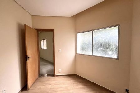 Apartamento para alugar com 100m², 3 quartos e 1 vaga Apartamento para alugar com 100m², 3 quartos e 1 vagaQuarto