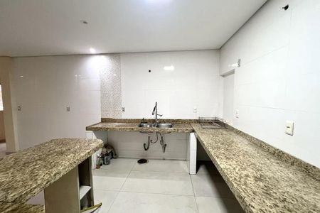 Apartamento para alugar com 100m², 3 quartos e 1 vaga Apartamento para alugar com 100m², 3 quartos e 1 vagaCozinha