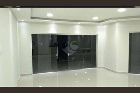 Casa à venda com 112m², 3 quartos e 2 vagas