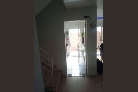 Casa à venda com 112m², 3 quartos e 2 vagas