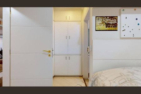 Apartamento à venda com 233m², 4 quartos e 3 vagas