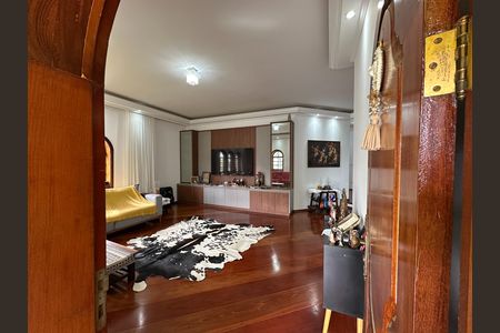 Casa de condomínio para alugar com 435m², 5 quartos e 5 vagas Casa de condomínio para alugar com 435m², 5 quartos e 5 vagasSala