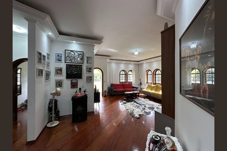 Casa de condomínio para alugar com 435m², 5 quartos e 5 vagas Casa de condomínio para alugar com 435m², 5 quartos e 5 vagasSala