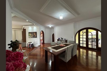 Casa de condomínio para alugar com 435m², 5 quartos e 5 vagas Casa de condomínio para alugar com 435m², 5 quartos e 5 vagasSala
