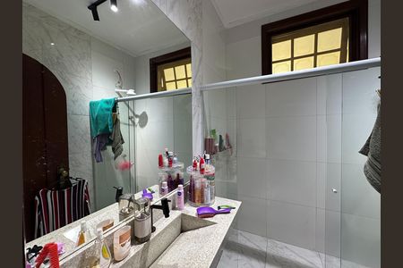 Casa de condomínio para alugar com 435m², 5 quartos e 5 vagas Casa de condomínio para alugar com 435m², 5 quartos e 5 vagasBanheiro da Suíte 2
