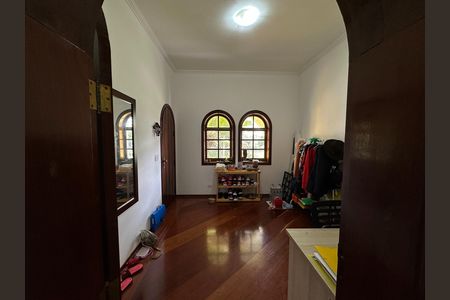 Casa de condomínio para alugar com 435m², 5 quartos e 5 vagas Casa de condomínio para alugar com 435m², 5 quartos e 5 vagasEscritório