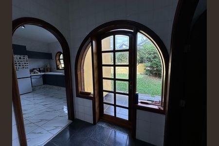 Casa de condomínio para alugar com 435m², 5 quartos e 5 vagas Casa de condomínio para alugar com 435m², 5 quartos e 5 vagasCozinha e Área de Serviço