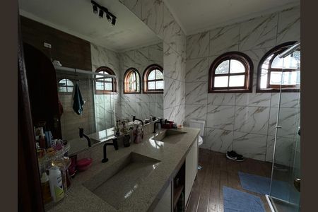 Casa de condomínio para alugar com 435m², 5 quartos e 5 vagas Casa de condomínio para alugar com 435m², 5 quartos e 5 vagasBanheiro da Suíte 1