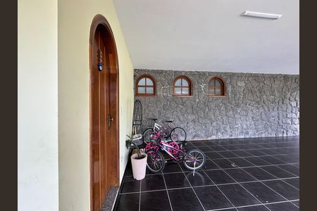 Casa de condomínio para alugar com 435m², 5 quartos e 5 vagas Casa de condomínio para alugar com 435m², 5 quartos e 5 vagasGaragem
