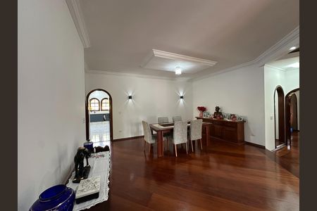 Casa de condomínio para alugar com 435m², 5 quartos e 5 vagas Casa de condomínio para alugar com 435m², 5 quartos e 5 vagasSala