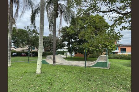 Casa de condomínio para alugar com 435m², 5 quartos e 5 vagas Casa de condomínio para alugar com 435m², 5 quartos e 5 vagasÁrea comum