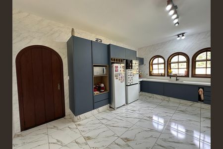 Casa de condomínio para alugar com 435m², 5 quartos e 5 vagas Casa de condomínio para alugar com 435m², 5 quartos e 5 vagasCozinha