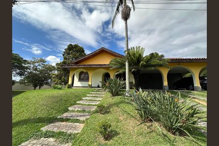 Casa de condomínio para alugar com 435m², 5 quartos e 5 vagas Casa de condomínio para alugar com 435m², 5 quartos e 5 vagasFachada