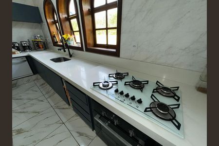 Casa de condomínio para alugar com 435m², 5 quartos e 5 vagas Casa de condomínio para alugar com 435m², 5 quartos e 5 vagasCozinha