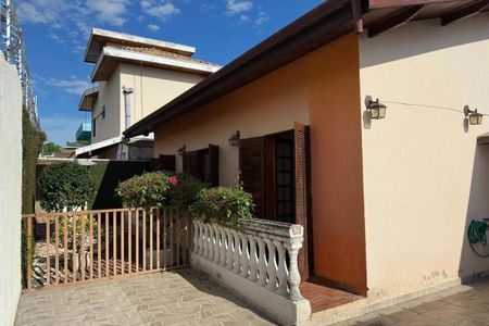 Casa de condomínio para alugar com 350m², 3 quartos e 4 vagas Casa de condomínio para alugar com 350m², 3 quartos e 4 vagasÁrea externa