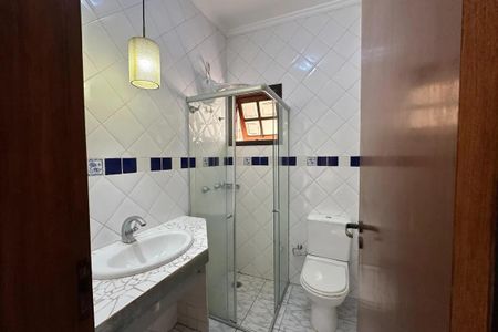 Casa de condomínio para alugar com 350m², 3 quartos e 4 vagas Casa de condomínio para alugar com 350m², 3 quartos e 4 vagasBanheiro
