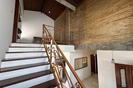 Sala de casa de condomínio para alugar com 3 quartos, 350m² em Loteamento Villa Branca, Jacareí
