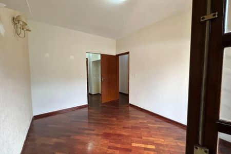Casa de condomínio para alugar com 350m², 3 quartos e 4 vagas Casa de condomínio para alugar com 350m², 3 quartos e 4 vagasQuarto