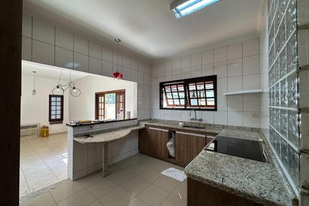 Cozinha de casa de condomínio para alugar com 3 quartos, 350m² em Loteamento Villa Branca, Jacareí