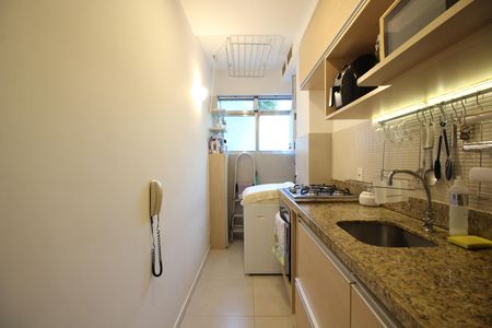Cozinha de apartamento à venda com 1 quarto, 68m² em Barra Olímpica, Rio de Janeiro