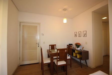 Apartamento à venda com 68m², 1 quarto e 1 vagaSala