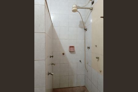 Casa para alugar com 240m², 2 quartos e 1 vagaBanheiro