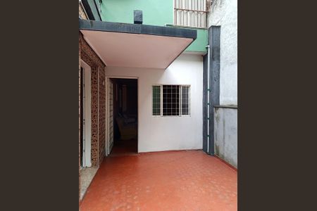Casa para alugar com 240m², 2 quartos e 1 vagaEntrada