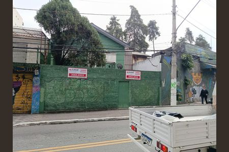 Casa para alugar com 240m², 2 quartos e 1 vagaFachada