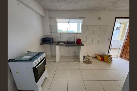 Casa à venda com 220m², 2 quartos e 2 vagas